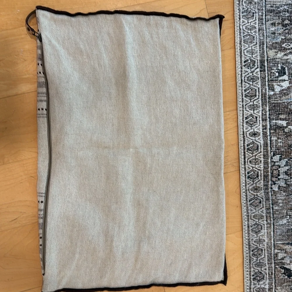 Crate & Barrel heavy linen pillow cover 22 x 15